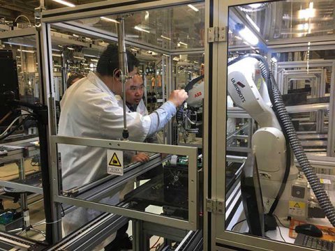 西安博世六軸蜜桃麻豆AV免费械手線體